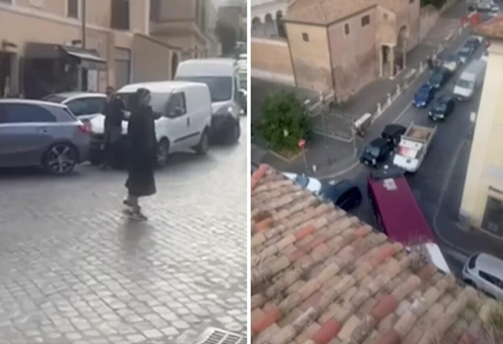Roma, traffico in tilt vicino al Colosseo: una suora si improvvisa vigile e scioglie l’ingorgo [VIDEO]