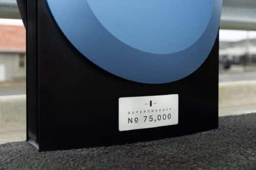 Tesla festeggia il traguardo dei 75.000 Supercharger installati a livello globale