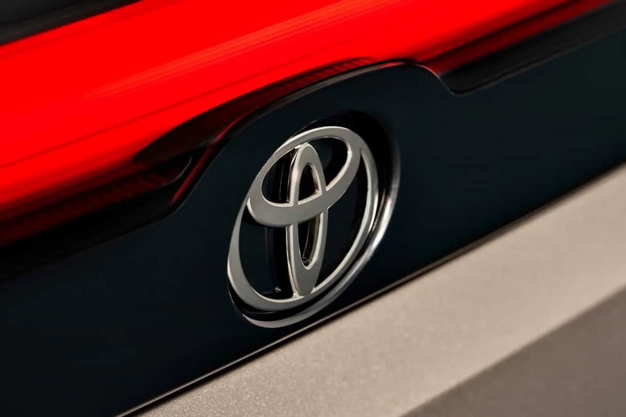 Toyota rinvia per la seconda volta la costruzione del nuovo impianto di batterie in Giappone