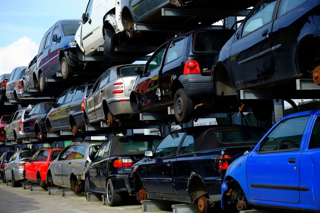 Auto pignorate fatte sparire e rivendute all’estero: smascherato un traffico illecito tra Cesena e Ferrara