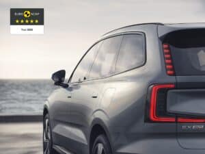 Volvo EX90 si aggiudica le 5 stelle Euro NCAP [VIDEO]