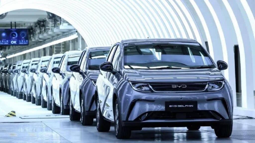 Auto elettriche, Recasens (direttore Renault Spagna): “La Cina è 10 anni avanti”