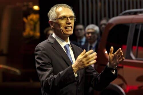 Carlos Tavares lancia l’allarme: “Il futuro dell’auto in Europa è a rischio”