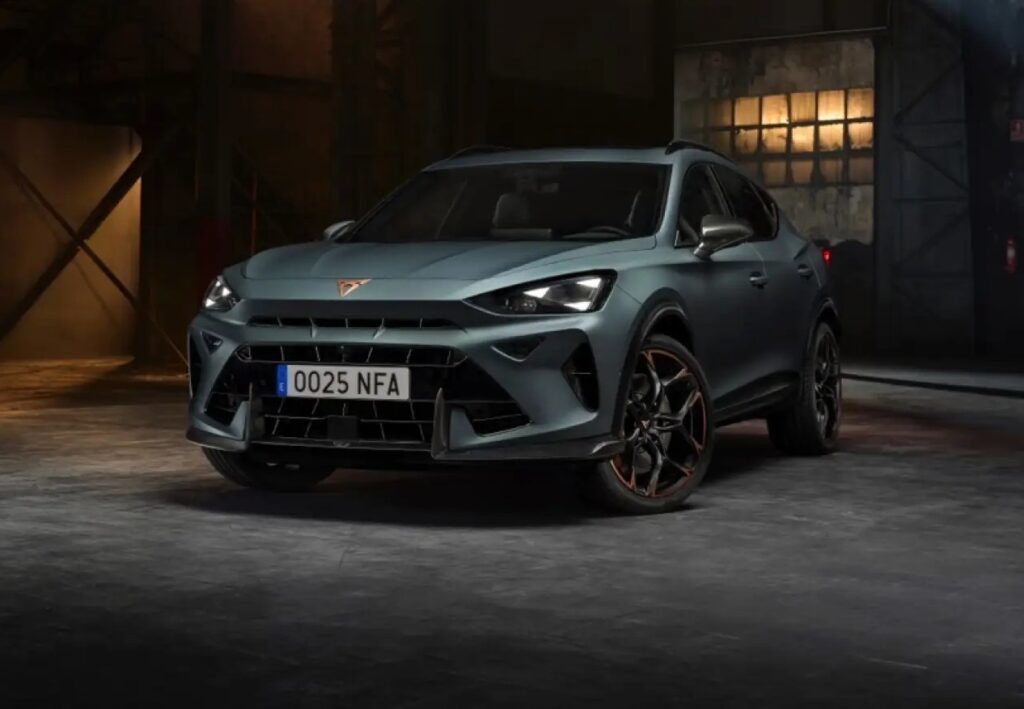 Cupra Formentor VZ5 2026: il ritorno in Italia del crossover estremo da 390 CV a tutta adrenalina [VIDEO]
