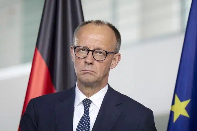 La Germania scrive all’UE: “Le auto ibride anche dopo il 2035”