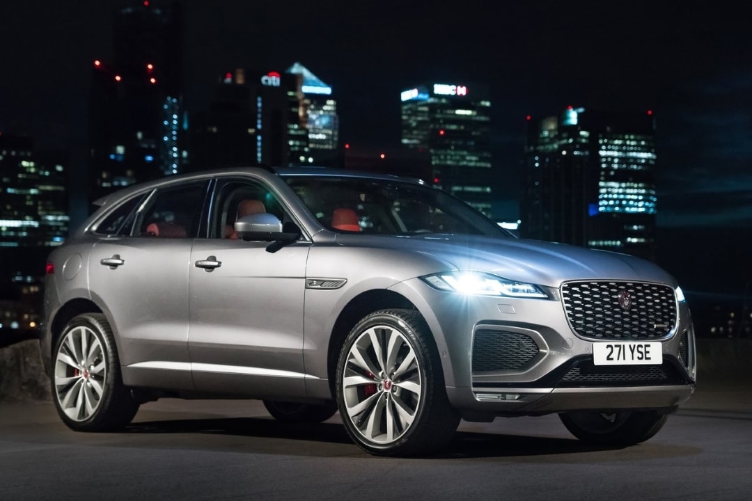 Jaguar: addio ai motori termici, prodotta l’ultima F-Pace