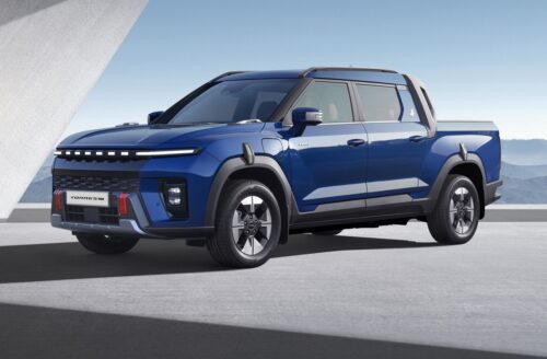 KGM Torres EVT: debutta in Italia il nuovo pick-up 100% elettrico con 420 km di autonomia