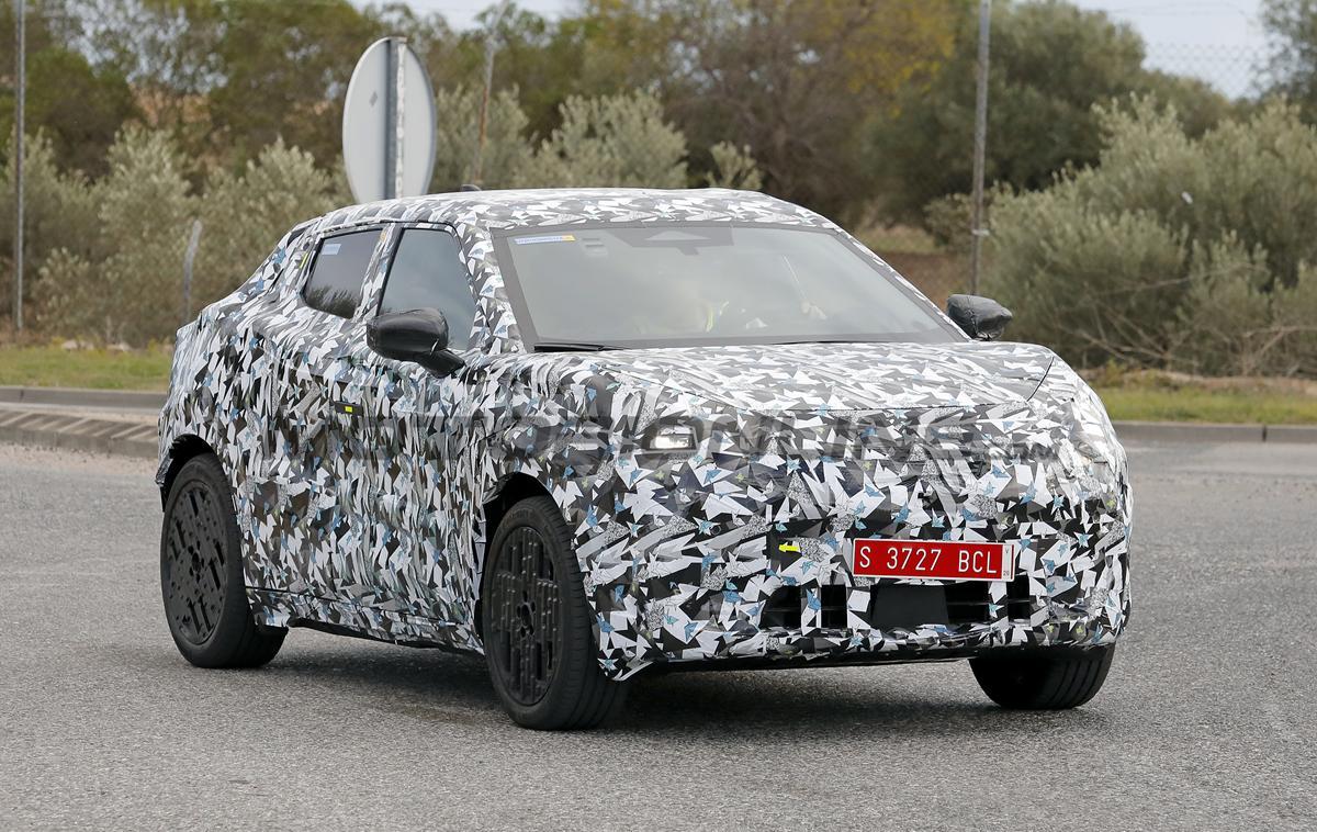 Nissan Juke 2026: prime FOTO SPIA della nuova generazione