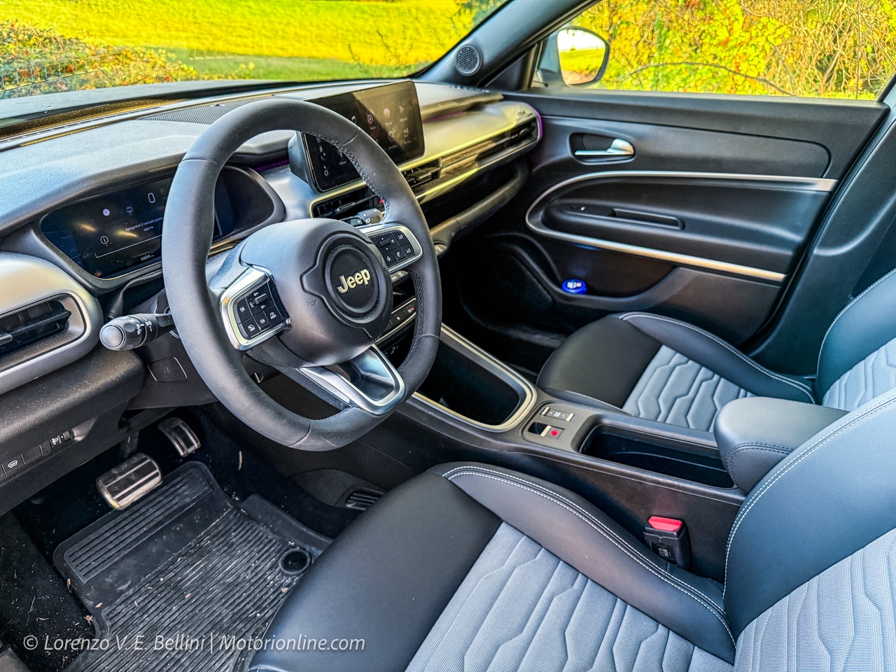 Jeep Avenger 4Xe 2026 - Interni