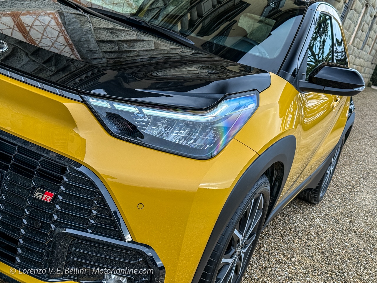 Toyota Aygo X Hybrid 2026 - Griglia e fari