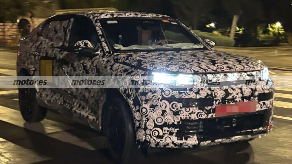 FIAT Panda Fastback 2026: nuove foto spia svelano il design della futura top di gamma