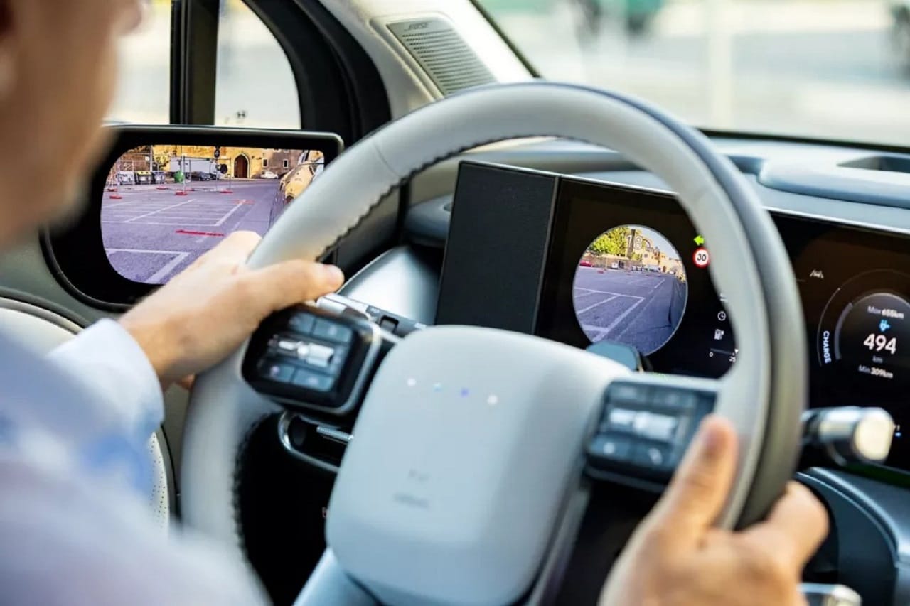 Hyundai Ioniq 9: grazie agli specchi retrovisori digitali aumenta il comfort e migliora la sicurezza