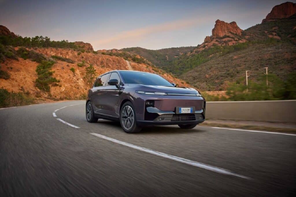 Leapmotor B10 REEV Hybrid, via agli ordini in Italia