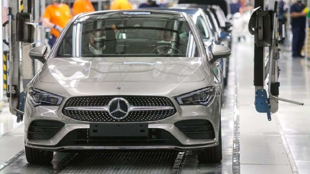 Mercedes-Benz sposta tutta la produzione europea della Classe A in Ungheria