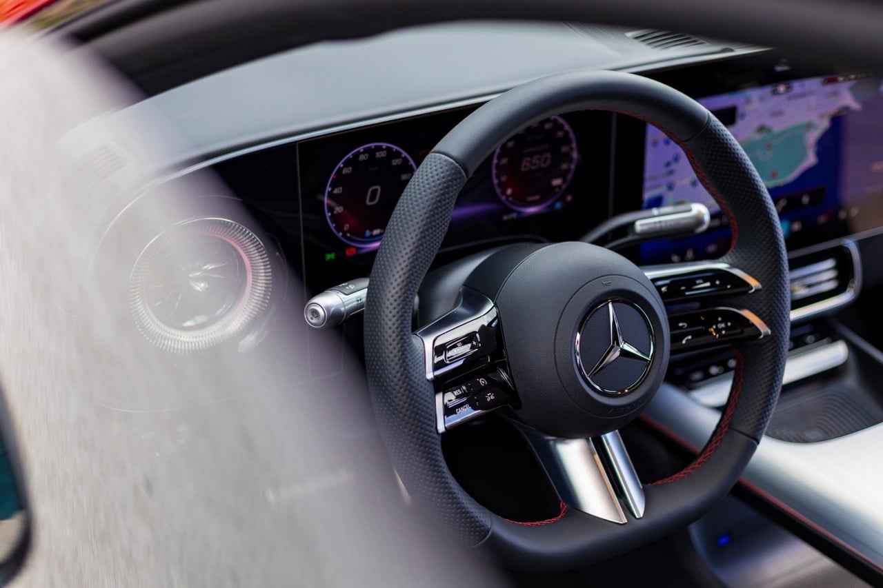 Mercedes CLA 2026: come la tecnologia l’ha portata in una nuova era