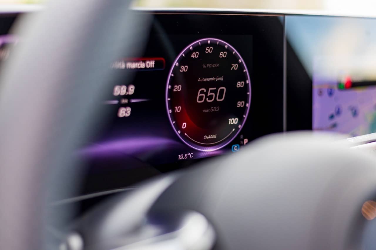 Mercedes CLA 2026: la compatta premium che punta al vertice