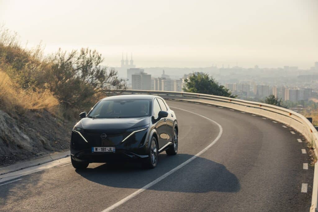 Nissan Ariya a energia solare per l’International Day of Clean Energy