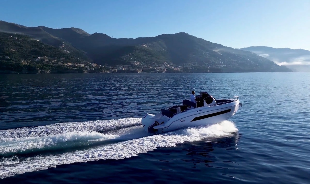 Ranieri International 255 SL: la prova del nuovo modello da Genova