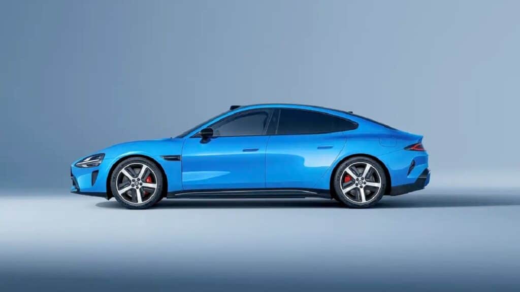 Xiaomi rinnova la sua berlina elettrica SU7: più autonomia e potenza