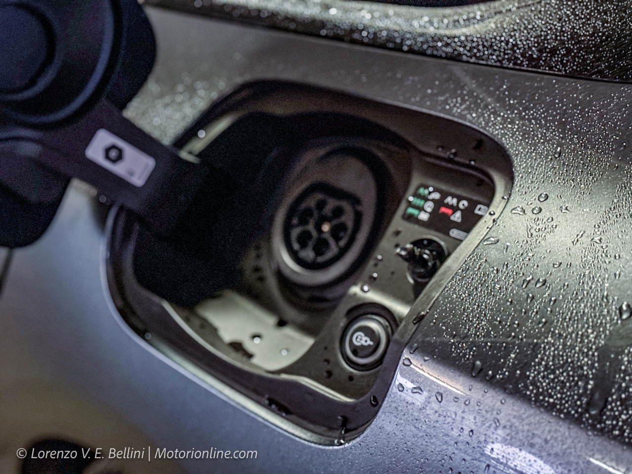 Audi A6 E-Hybrid S Line 2026 - Ricarica