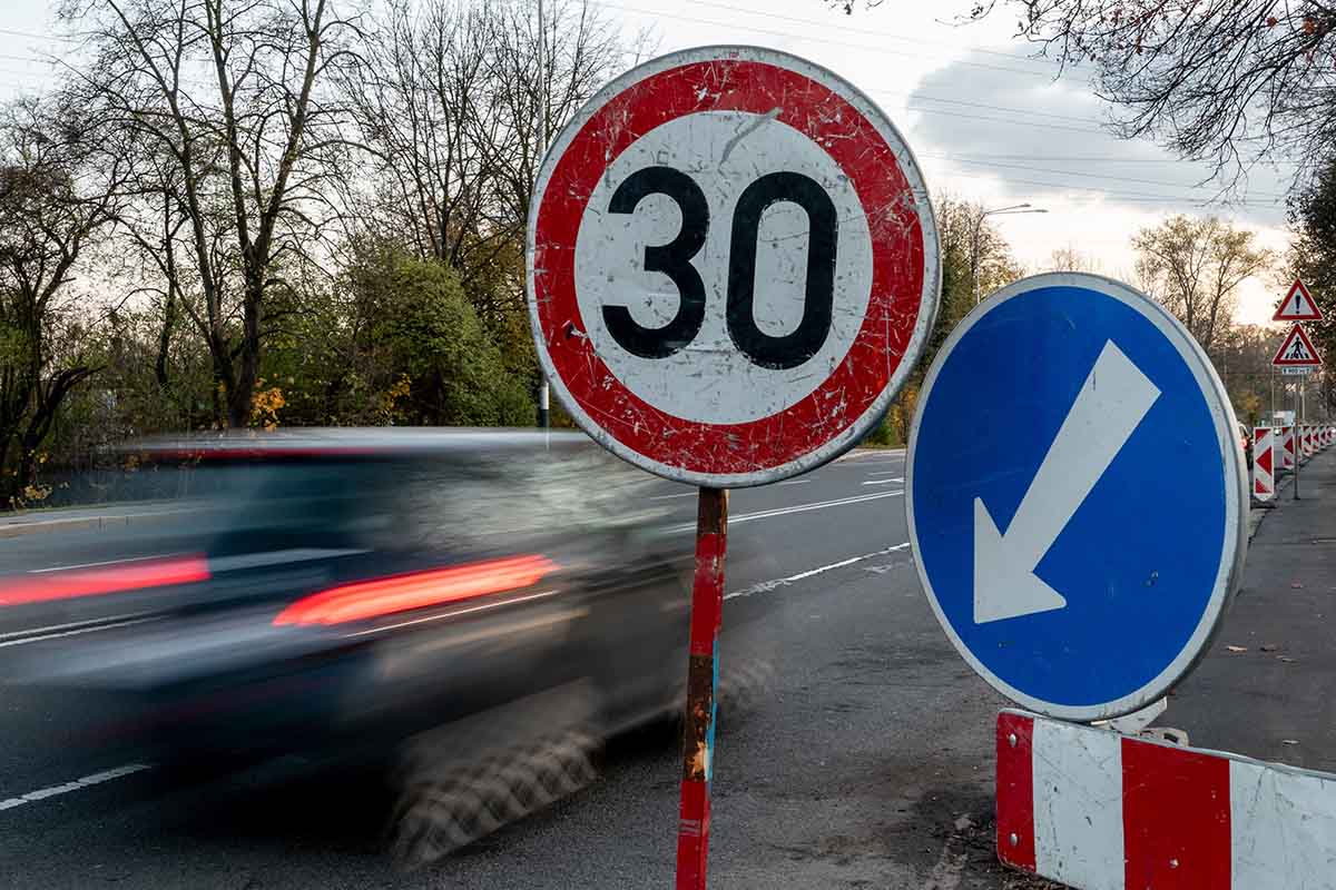 Bologna Città 30, provvedimento annullato dal Tar dell’Emilia-Romagna: accolto il ricorso dei tassisti