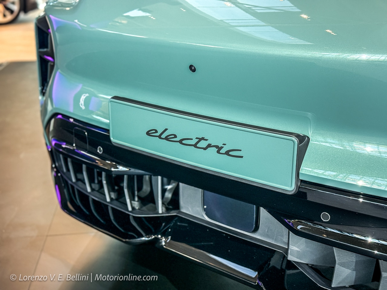 Porsche Cayenne Electric - Frontale