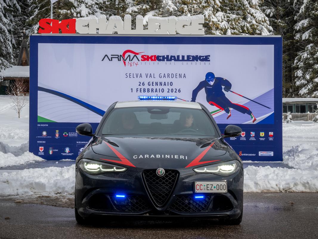 Alfa Romeo Giulia Quadrifoglio Carabinieri