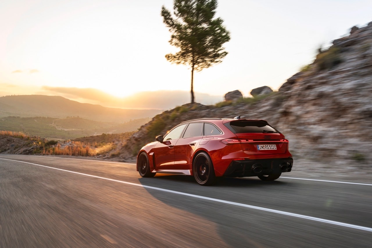 Audi RS5 2026: la sportiva si evolve e diventa plug-in