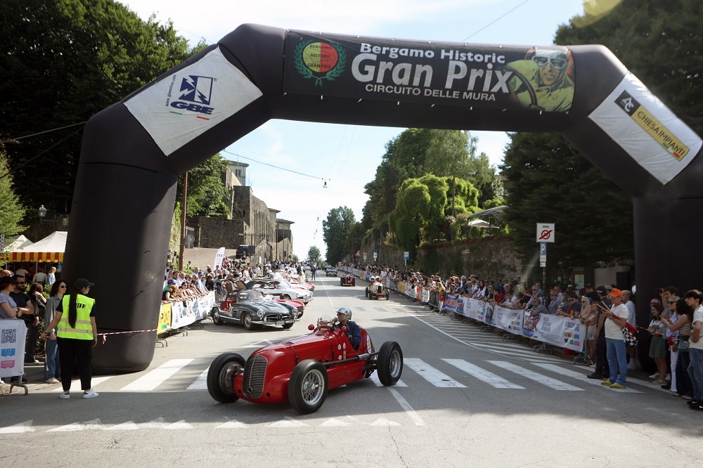 Bergamo Historic Gran Prix 2026: il 31 maggio auto e moto storiche protagoniste sul Circuito delle Mura