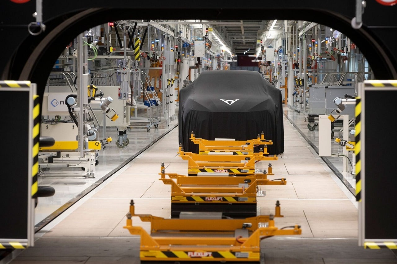 Cupra Raval: partito il conto alla rovescia per l’avvio della produzione in serie