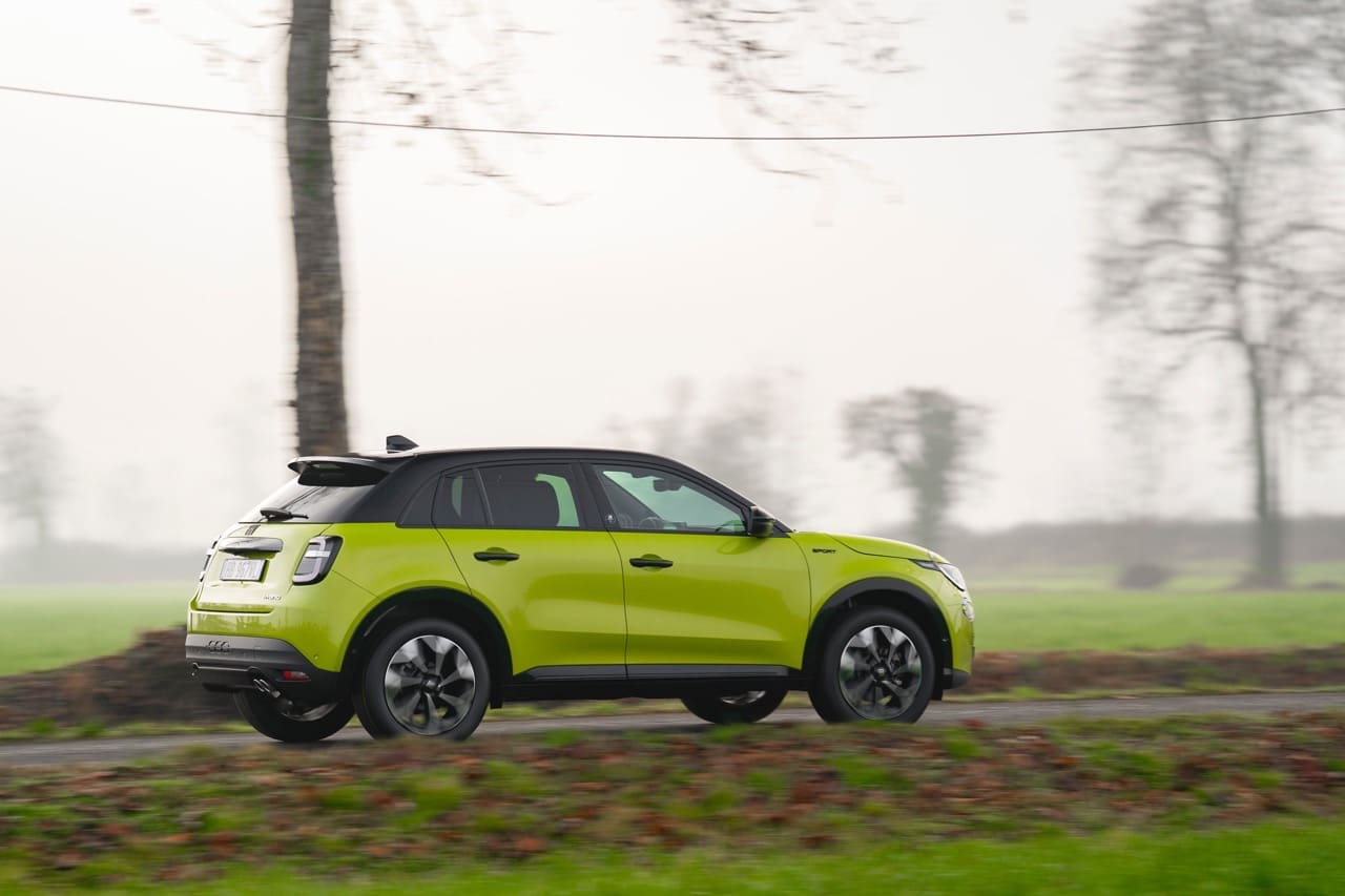 Fiat 600 Sport 2026: al volante dell’ibrida 'olimpica' da 145 CV