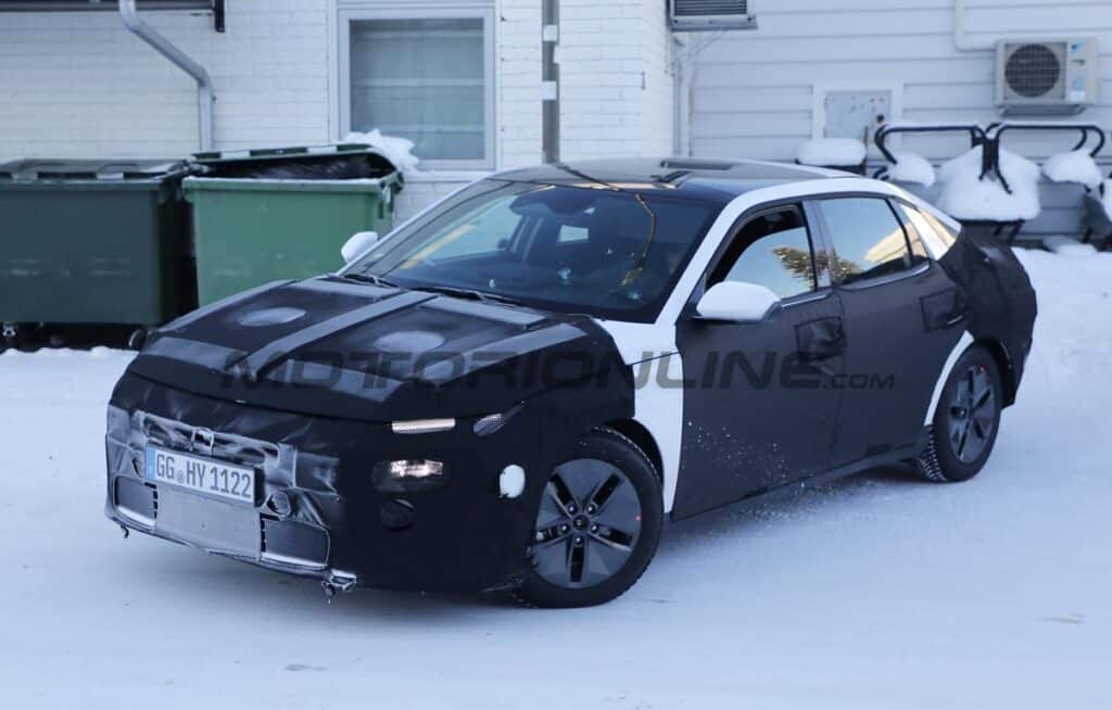 Hyundai Elantra 2027: avvistata la nuova generazione che potrebbe arrivare anche in Europa [FOTO SPIA]