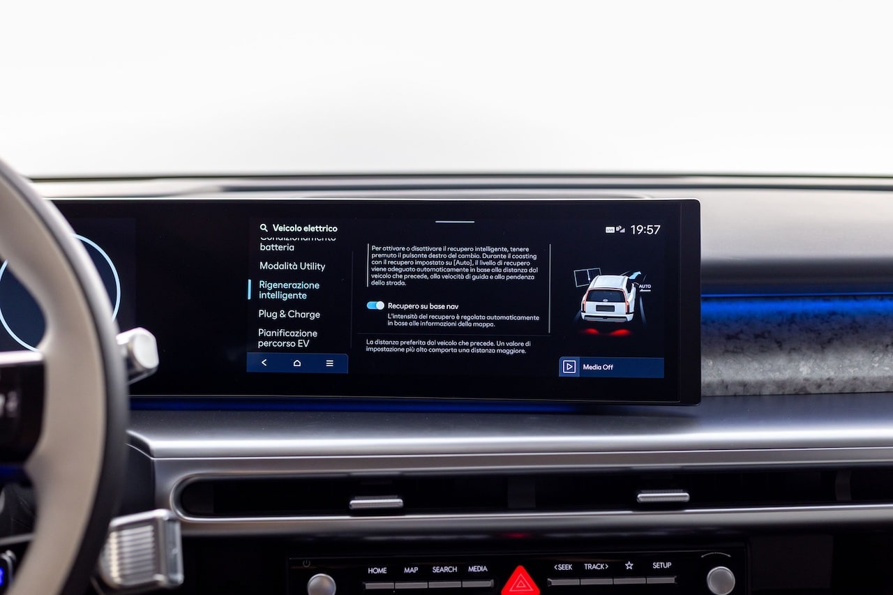 Hyundai: la frenata rigenerativa diventa Smart ed automatica