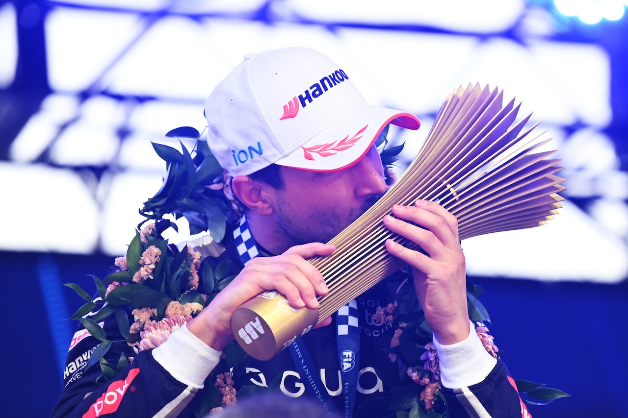 Formula E 2026: Evans trionfa a Miami, poi le due Porsche