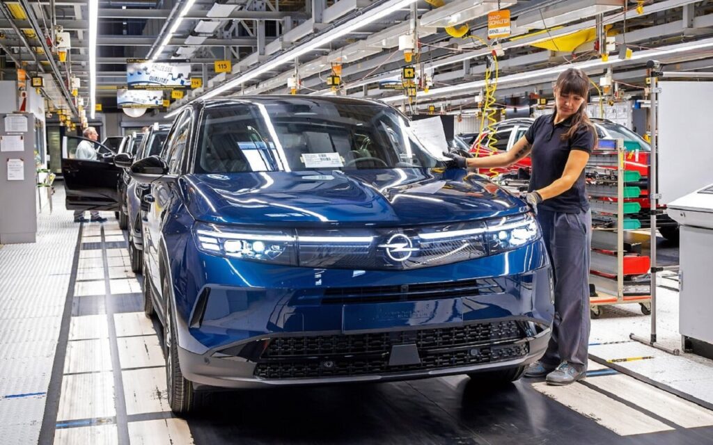 Opel Eisenach: 35 anni fa fu posata la prima pietra dello stabilimento