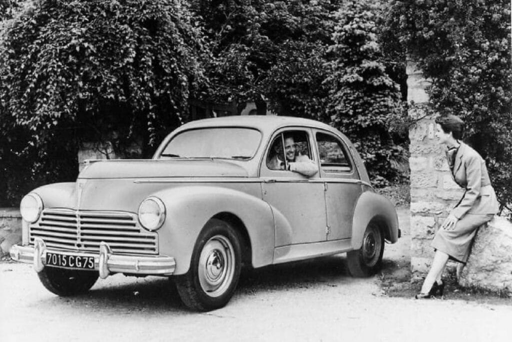 Peugeot e l'Italia: una storia lunga oltre 100 anni