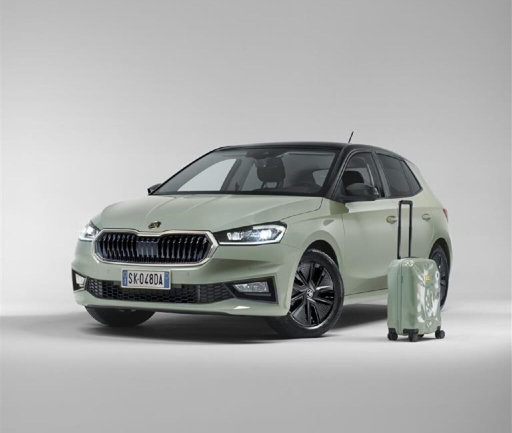Skoda Fabia 2026: debutta il verde Green Flow “Inspired by Pantone”