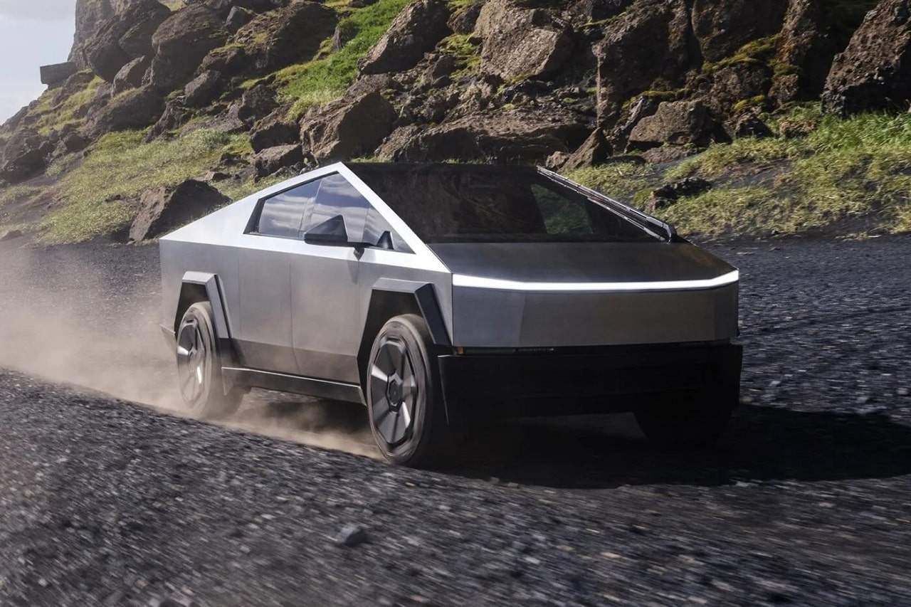 Tesla taglia il prezzo della versione base di Cybertruck di 20.000 dollari