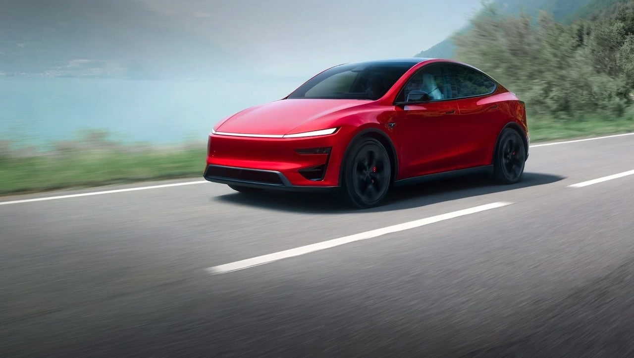 Tesla: è stato avviato il rilascio gratuito dell’AI Grok