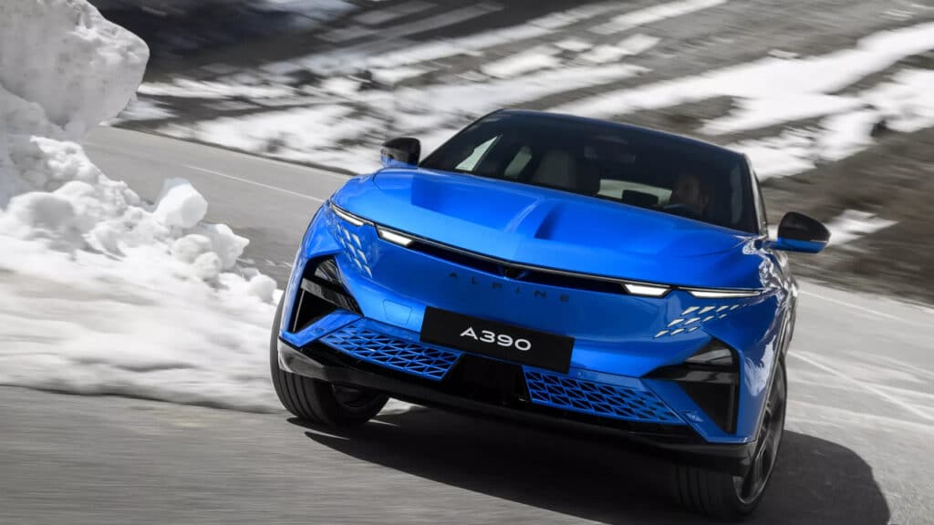 Alpine A390, la nuova sport fastback ordinabile in Italia da oggi 31 marzo