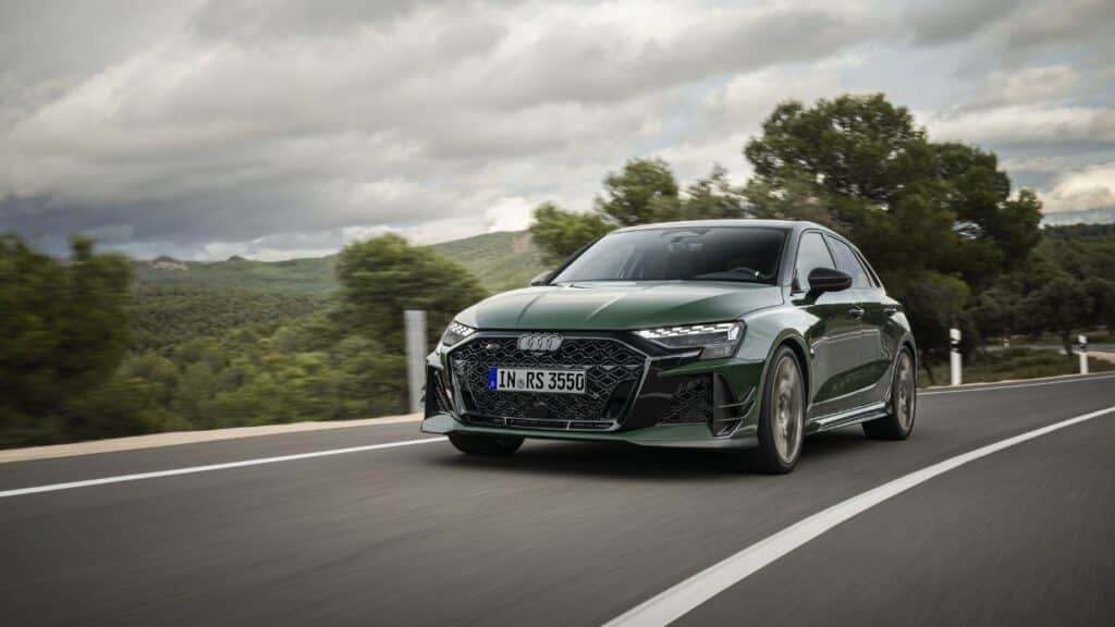 Audi RS 3: la ‘competition limited’ celebra il motore 5 cilindri