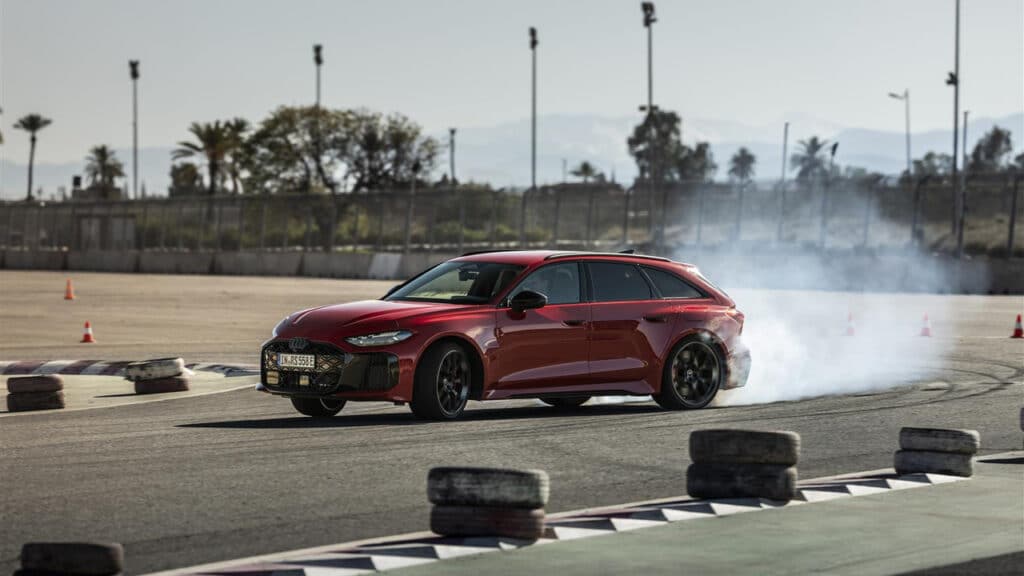Nuova Audi RS 5, debutta il torque vectoring elettromeccanico