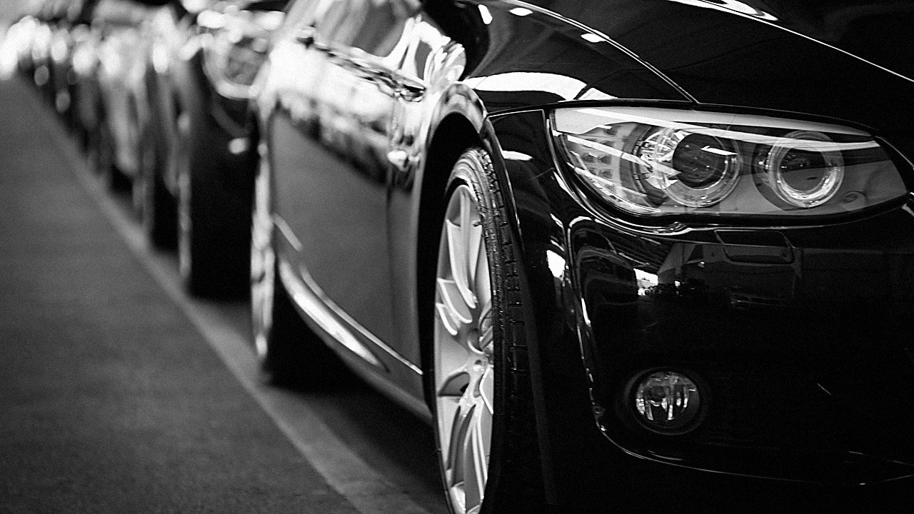 Auto usate, i casi più estremi in Italia: chilometri scalati, danni da 275.000 euro e auto passate da 5 paesi