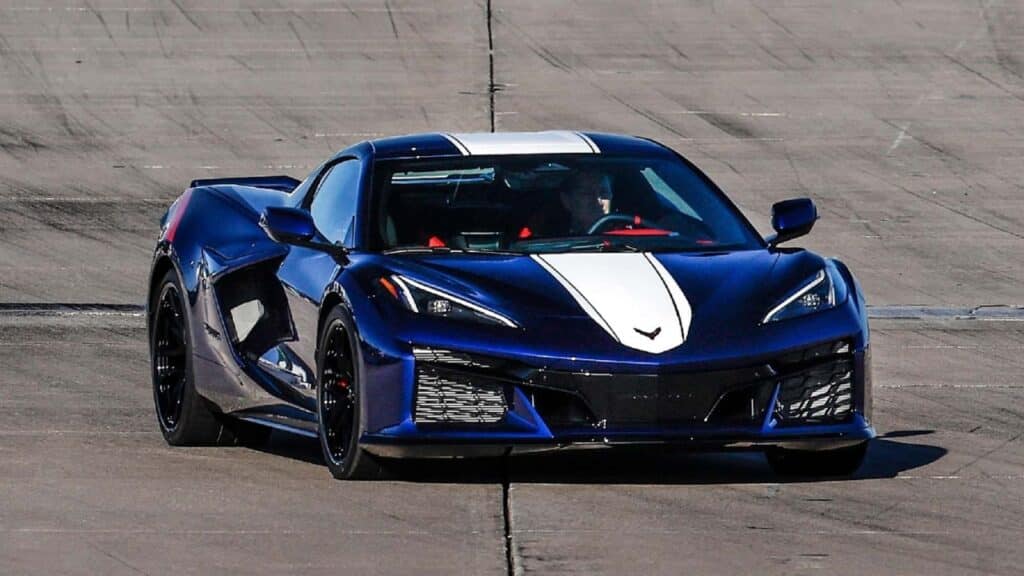 Chevrolet Corvette Grand Sport: prime foto a Sebring, debutto vicino