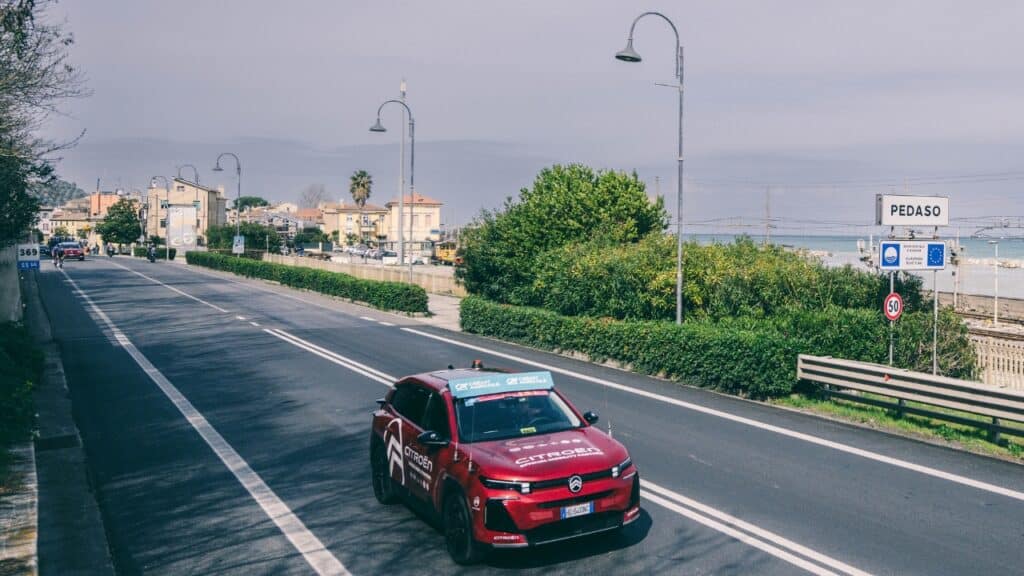 Citroen protagonista nel ciclismo: C5 Aircross alla Tirreno-Adriatico