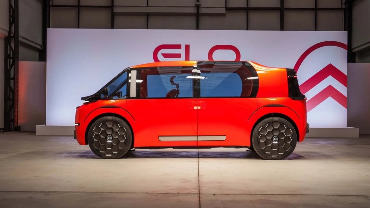 Stellantis: debutto della Lancia Gamma e altre novità al Salone di Parigi