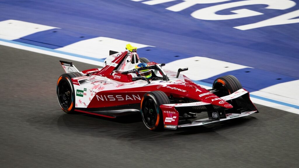 Nissan Formula E Team sbarca a Madrid per il Round 6 del campionato di Formula e 2025/26