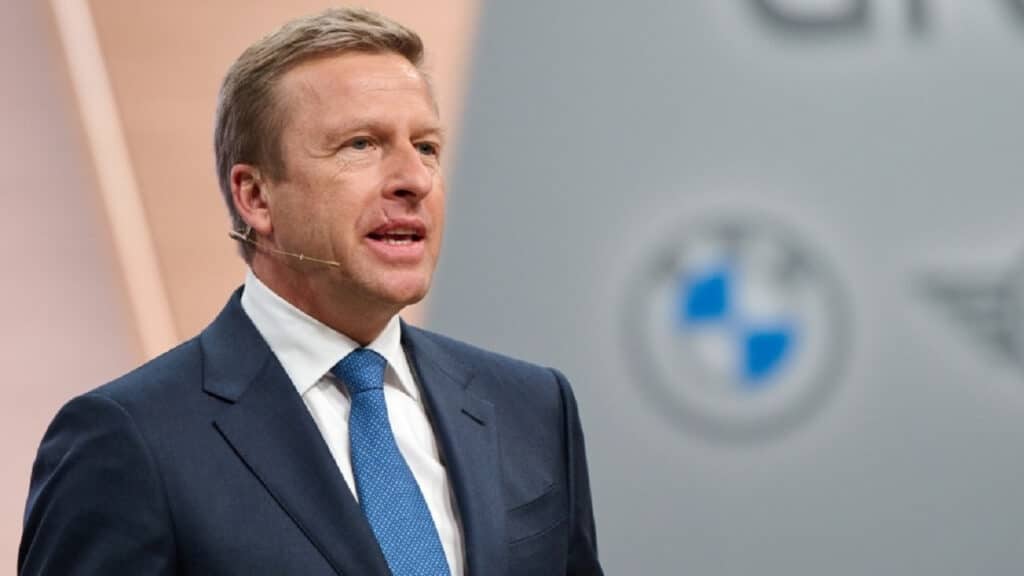 BMW, Zipse: “L’Ue con lo stop alle auto termiche rischia di favorire la Cina”