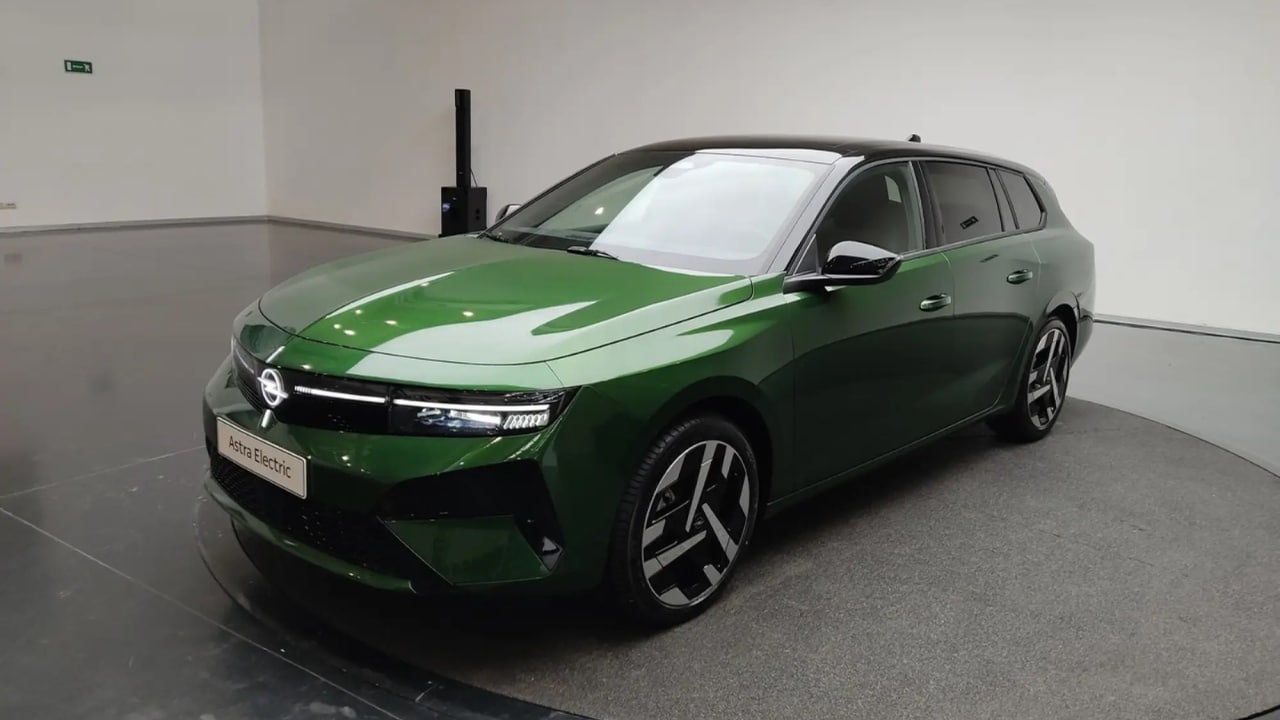 Opel: ritorno a Parigi dopo 10 anni, con tre modelli e alcune novità
