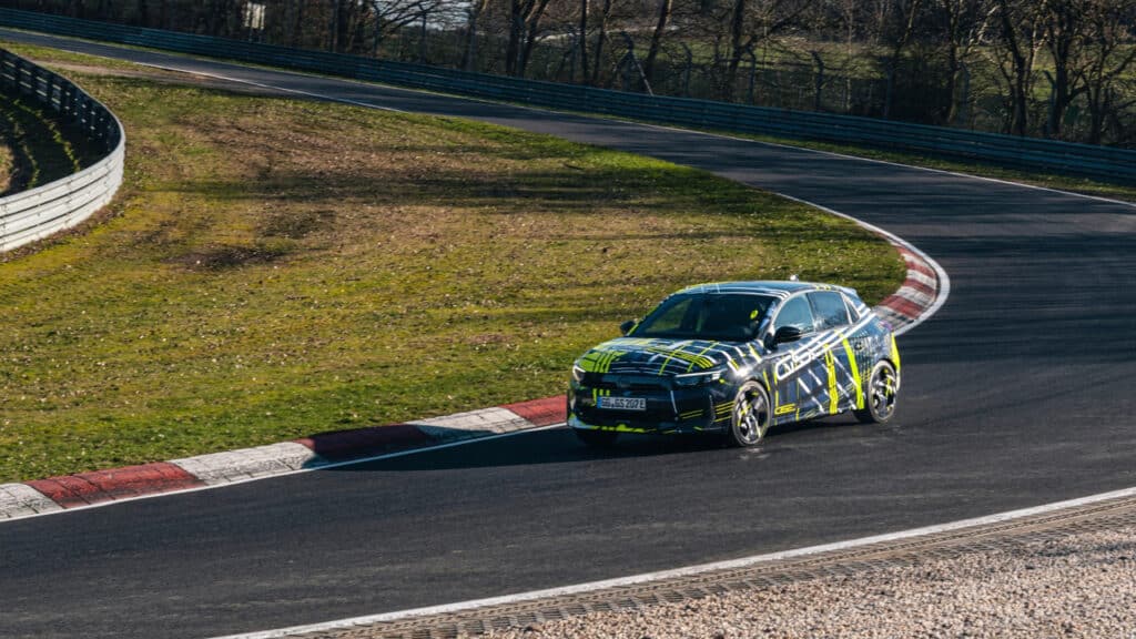 Opel Corsa GSE, debutto sempre più vicino: test finali al Nürburgring